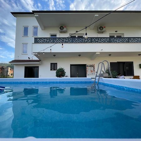 Baza Hostel - Swimming Pool Берат Экстерьер фото