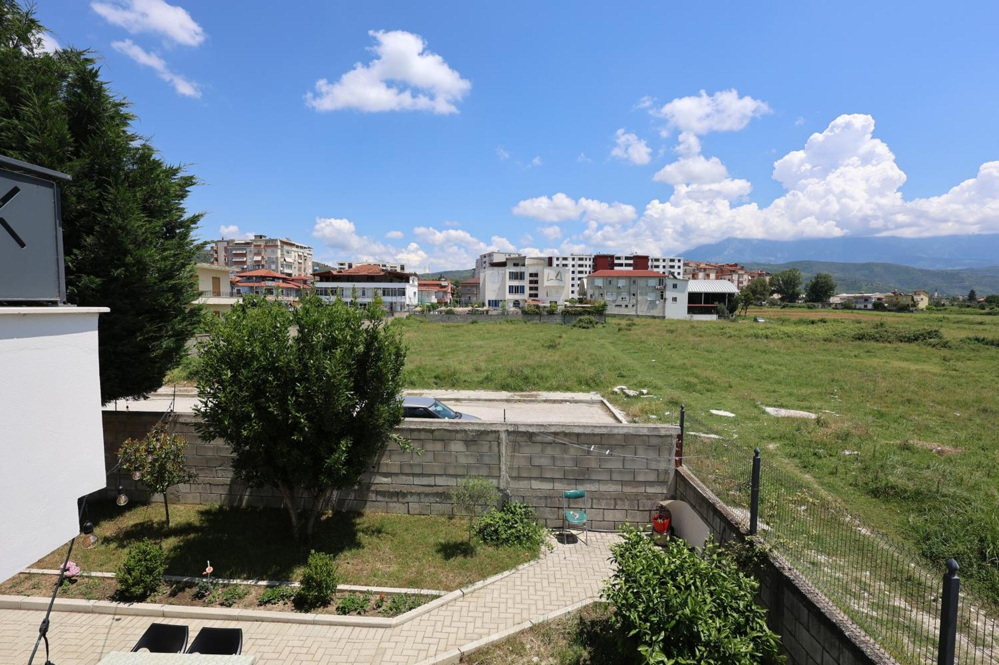 Baza Hostel - Swimming Pool Берат Экстерьер фото