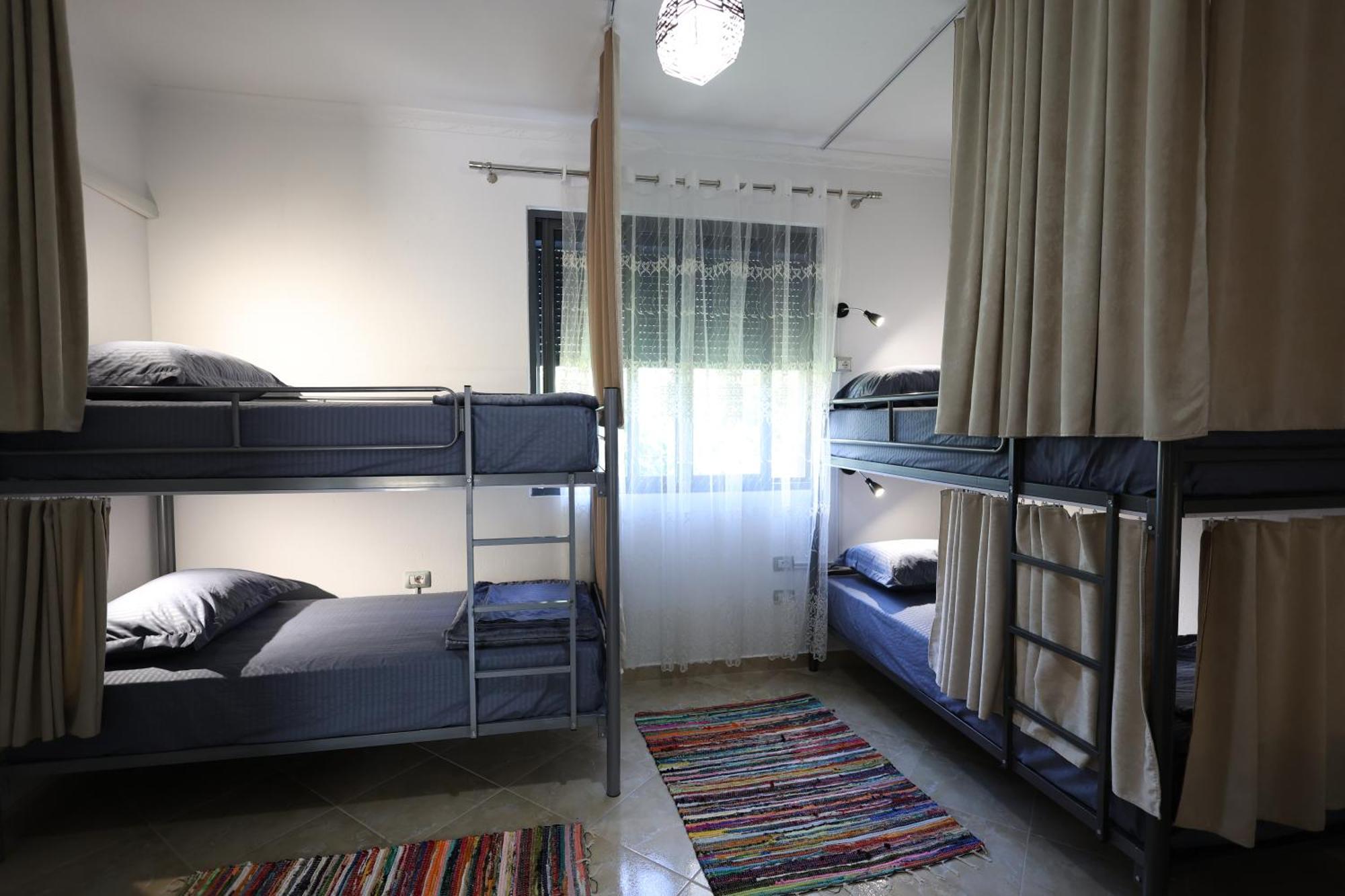 Baza Hostel - Swimming Pool Берат Экстерьер фото